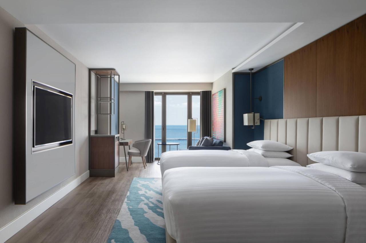 Izmir Marriott Hotel Exterior photo