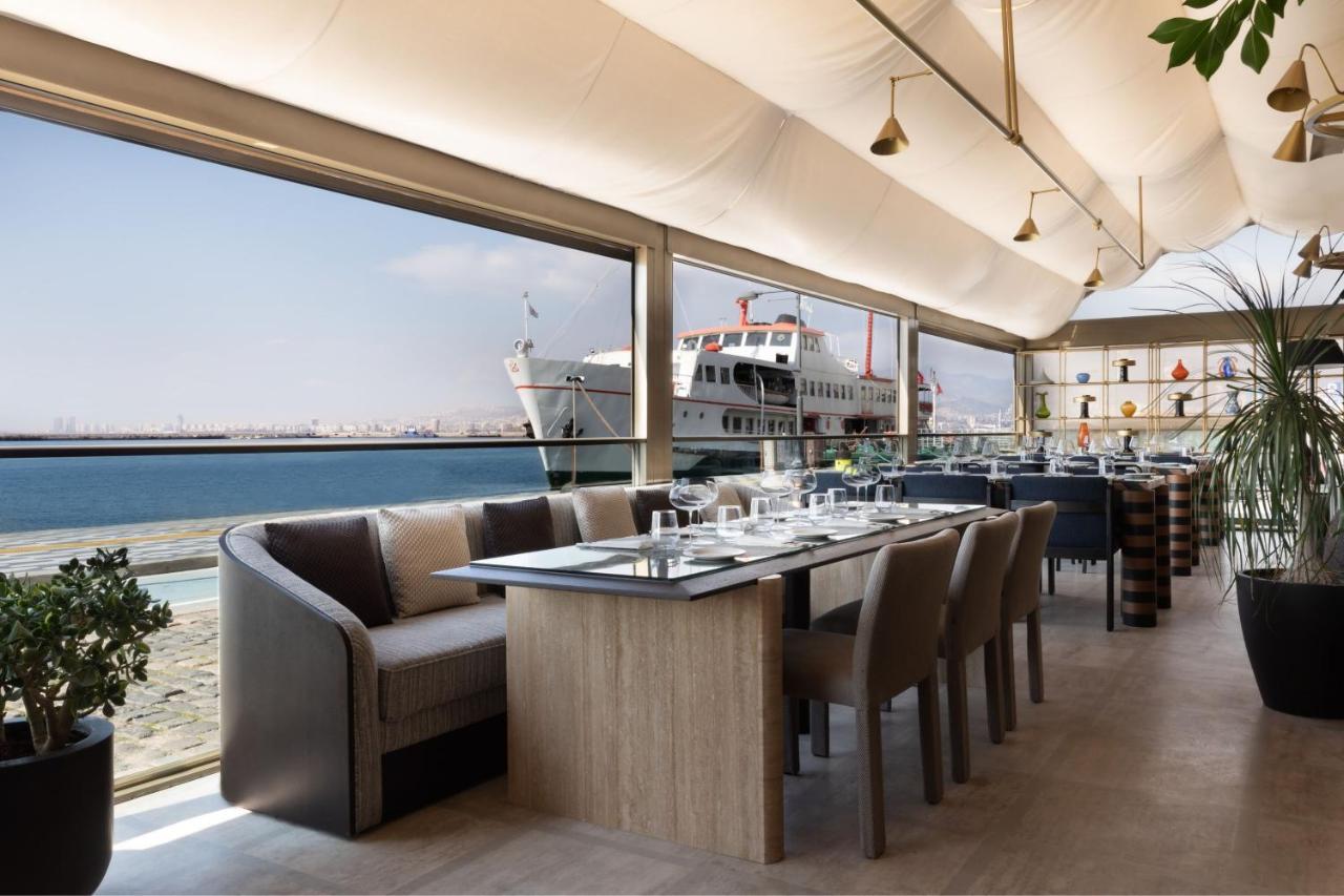 Izmir Marriott Hotel Exterior photo The restaurant