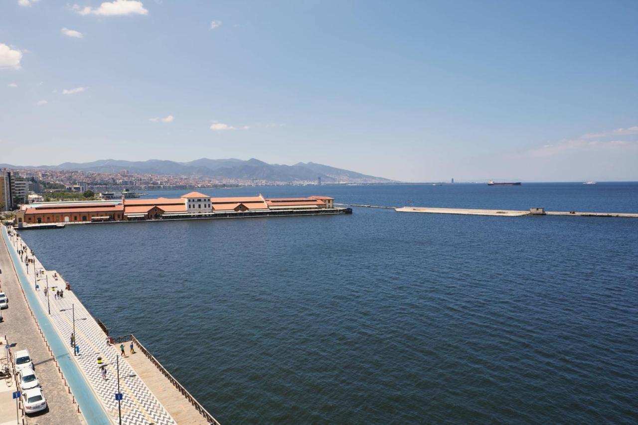 Izmir Marriott Hotel Exterior photo